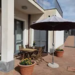 Apartament Floris Tra Mare E Montagna *