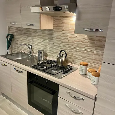 Floris Tra Mare E Montagna Apartment *
