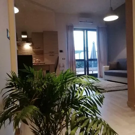 Apartment Floris Tra Mare E Montagna *