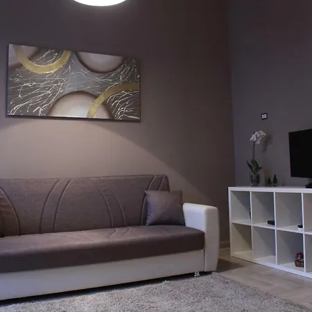 Floris Tra Mare E Montagna Apartment *