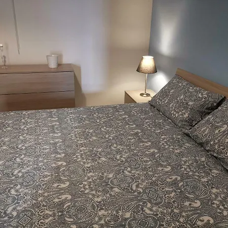 Floris Tra Mare E Montagna Apartment *
