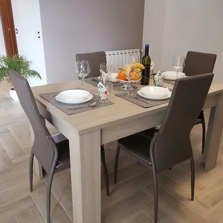 Apartment Floris Tra Mare E Montagna