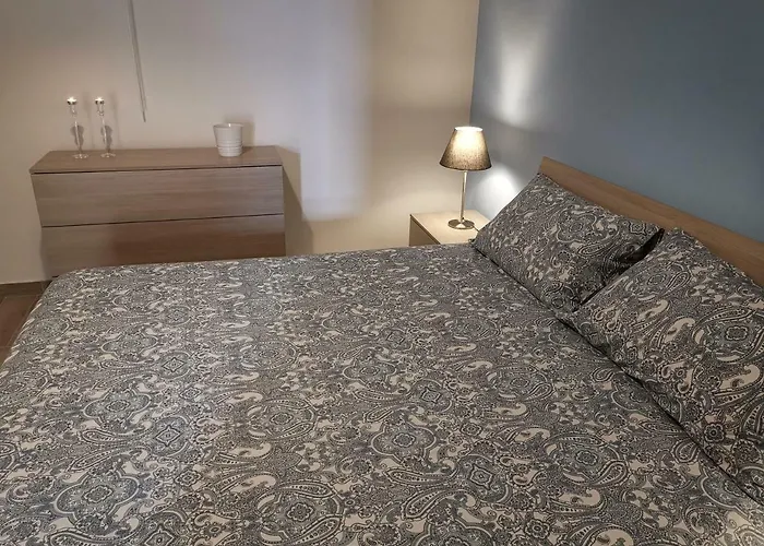 Floris Tra Mare E Montagna Apartament *